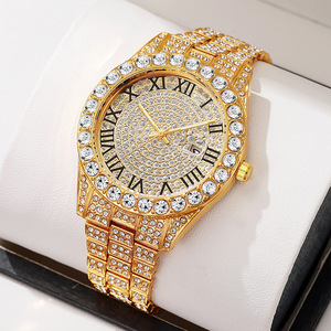 Reloj de Lujo para Mujer con Diamantes de Oro, Reloj de Pulsera de Cuarzo Analógico Redondo con Números Romanos y Cierre Desplegable - Product Image 1