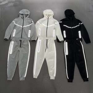 Conjunto Deportivo Personalizado con Capucha para Hombre, Otoño, Reflectante, Tela Técnica de Algodón, para Correr, de Fabricante - Product Image 1