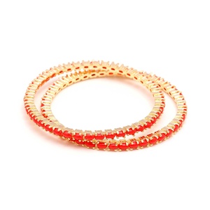 Brazalete Tradicional del Sur de la India de Latón con Perlas de Coral, Chapado en Oro de 22K, Joyería Festiva - Product Image 2