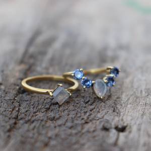 Bague de promesse en pierre de lune naturelle et saphir, pierre de lune bleue, argent sterling 925 plaqué or 14 carats, bague délicate, cadeau - Product Image 5