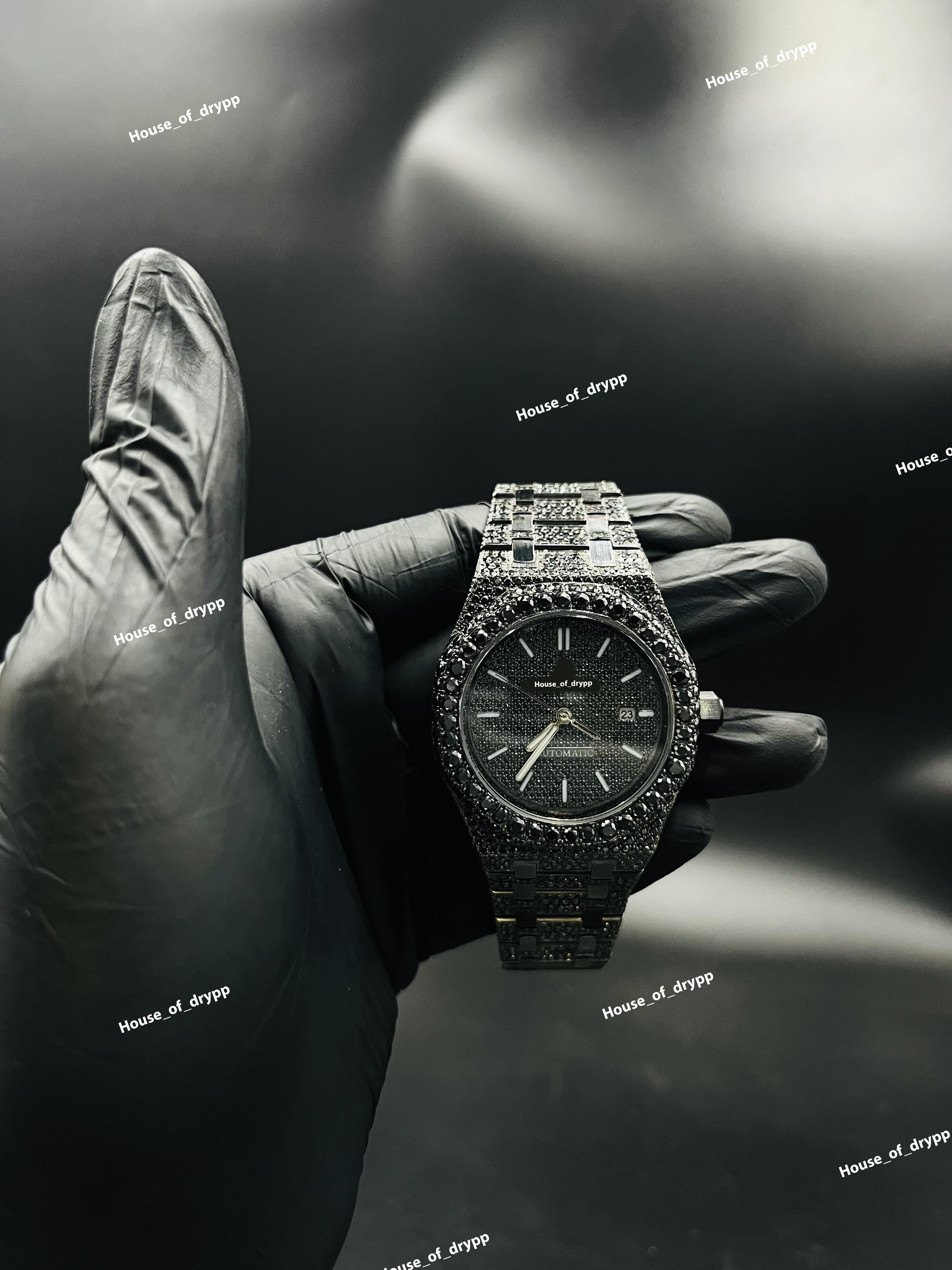 ตามที่แสดงเป็นภาพ