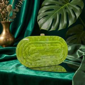 Bolso de Mano de Resina SerenVogue, Diseño Geométrico, Hecho a Mano, para Ceremonias de Boda, Fiestas Nupciales y Eventos Exclusivos - Product Image 1