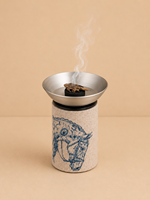 Brûleur d'encens Bakhoor noir moderne sur piédestal, support de censer en acier inoxydable, coupe Mabkhara décorative