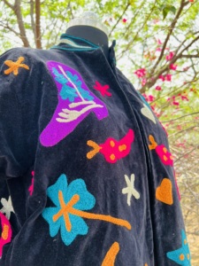Veste d'hiver courte pour femme en velours brodée à la main vintage |   Manteau décontracté sans fermeture 100% coton biologique pour adolescents, respectueux de l'environnement - Product Image 5