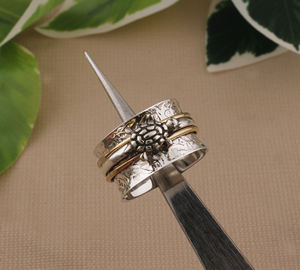 Anillo Apilable de Plata de Ley 925 con Motivo Clásico de Tortuga Marina para Mujer - Product Image 4