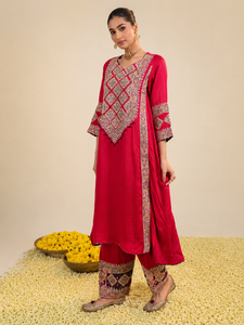 Conjunto de Kurta de Satén de Seda Tejida Roja Aynaz - Product Image 2