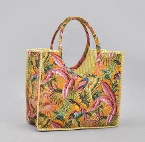 Sac fourre-tout matelassé en coton imprimé à la main : Sac de plage floral - Product Image 3