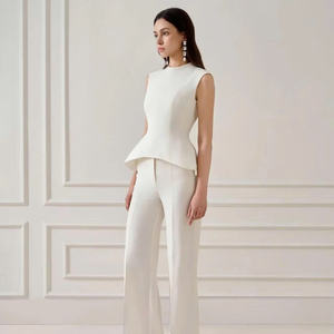 เสื้อผู้หญิงขายดี รุ่น LILA SAND JACQUARD PEPLUM ผ้าแซนด์แจ็คการ์ด 61% เรยอน 39% คอตตอน เป็นมิตรต่อสิ่งแวดล้อม - Product Image 2