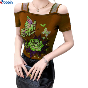 Camiseta de mujer personalizada con hombros descubiertos, negra lisa, con manga corta de pedrería, cuello cuadrado, ajuste ceñido, top de primavera-verano - Product Image 1