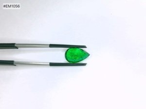 Esmeralda Zambiana Natural 100% en Forma de Pera de 4.97ct, Gema Suelta Premium con Claridad Excelente y Color Vibrante para Joyería de Colgantes y Anillos - Product Image 2