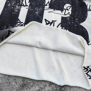 Camisetas de algodón grueso de 230 GSM para hombre, OEM, con logotipo personalizado bordado, camiseta de manga larga extragrande con bloques de color para hombre. - Product Image 4