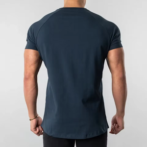 T-shirt de fitness tendance pour hommes, séchage rapide, construction flexible, vêtements d'entraînement de gym, couleurs et tailles personnalisées, fabricant OEM - Product Image 2