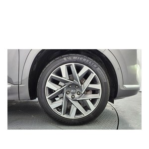 ฮุนได ซานตาเฟ่ ปี 2022 เครื่องยนต์เบนซิน 2.5T ขับเคลื่อน 2 ล้อ รุ่น SUV พร้อมกล้องมองหลัง มาตรฐานไอเสียยูโร 5 เบาะหนัง พวงมาลัยซ้าย วิ่ง 77,941 กม. - Product Image 5