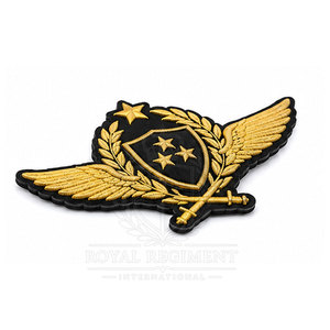 Badges de poitrine avec motifs personnalisés, détails soignés et matériau résistant pour vestes, vêtements, sacs et accessoires de mode - Product Image 3