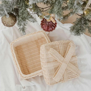Caja de Almacenamiento de Mimbre Natural con Tapa, Regalo de Navidad, Artesanía Vietnamita, Cesta Decorativa Festiva, Rústica y Acogedora para el Invierno - Product Image 6