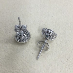 Boucles d'oreilles clous halo pour femme en argent sterling 925 plaqué rhodium avec diamant naturel bleu taille ronde 1,10 carat – Bijoux tendance pour mariage et soirée - Product Image 4