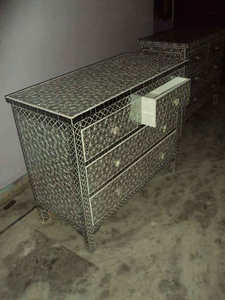 Handmade India Modern Design Eco-Friendly Convertible <b>Console</b> <b>Table</b> Cabinet with Bone Inlay Work for Baptism Occasions - Product Image 4