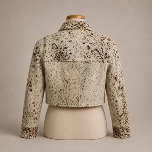 Manteau en fourrure shaggy moderne pour femme, en cuir, mode hiver, vêtement d'extérieur de boutique haut de gamme, veste en fourrure inspirée des créateurs, élégante - Product Image 4