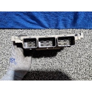 Juke I Unités de commande électroniques et modules informatiques d'occasion BED304000 pour modèles 2010-2018 en excellent état - Product Image 3