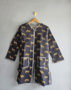 Women's Loose <b>Animal</b> Print Quilted Coat With Pockets Three Quarter Sleeve Round Neck Length Casual Style Cotton Bamboo Fiber - Product Image 1