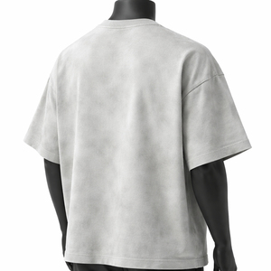 T-shirt Ringer Homme Oversize Gris Clair Délavé Vintage en Coton Style Streetwear Personnalisé Vente en Gros OEM - Product Image 2
