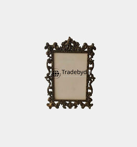 Cadre photo en métal artisanal de qualité supérieure pour table, par Tradebyd - Product Image 4