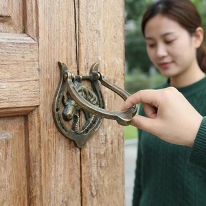 Battant de porte en fonte antique, design rustique traditionnel, extérieur, réglable, montage facile, durable, écologique, quincaillerie - Product Image 1