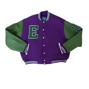 Chaqueta Varsity para Mujer en Color Morado con Mangas de Cuero Verde y Bordado de Letra E en Chenilla - Product Image 1