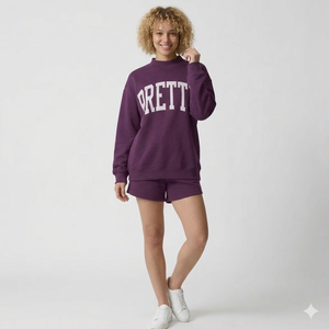 ชุดเสื้อคอเต่าและกางเกงขาสั้นสำหรับผู้หญิง ออกแบบมาให้มีสไตล์มินิมอลที่หรูหรา ให้ลุคที่เรียบง่ายแต่ดูมีระดับ - Product Image 1