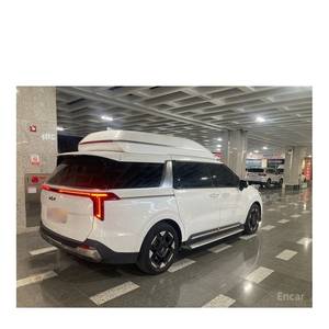 Kia Carnival 9 places essence Hi-Lux Van 2024, 44 230 km, boîte automatique, sièges en cuir, caméra de recul, pour conducteurs gauchers - Product Image 4