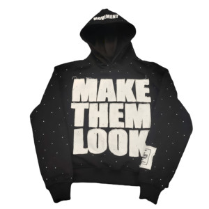 Sweats à capuche en polaire pour hommes avec motif étoile en strass, couleurs vives, style streetwear, coupe ample, ambiance moderne. - Product Image 3