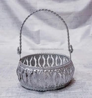Panier contemporain en métal argenté allemand par JM INTERNATIONAL pour les occasions festives