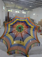 Parasol d'extérieur en corde de coton tressée à la main avec pompons décoratifs en macramé, idéal pour patio et protection solaire, style tropical plage