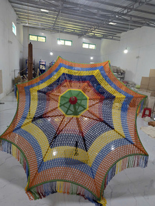 Parasol d'extérieur en corde de coton tressée à la main avec pompons décoratifs en macramé, idéal pour patio et protection solaire, style tropical plage - Product Image 4