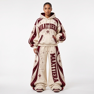 Conjunto de Sudadera con Capucha Oversize Color Crema Borgoña para Mujer, Pantalones Deportivos de Pierna Ancha con Bordado de Estrellas con Pedrería, Ropa Urbana Personalizada OEM - Product Image 1