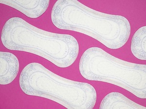 Serviettes hygiéniques jetables biodégradables antibactériennes à pH équilibré pour l'hygiène féminine, qualité supérieure - Product Image 4