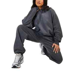 Conjunto Deportivo de Dos Piezas de Algodón Personalizado, Sudadera y Pantalones Deportivos para Mujer, Conjunto de Sudadera con Capucha y Top Corto para Mujer - Product Image 4