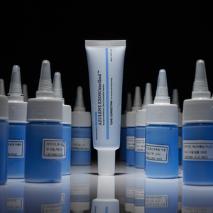 Crema Correctora de Tono AZULENE EXOSOmethod 30mL Para Blanqueamiento Facial Con Tecnología de Exosomas - Product Image 2