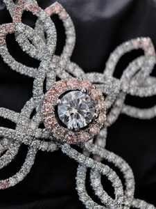 Colgante de Cruz de Lujo en Oro Rosa con Moissanita y Plata 925, Estilo Hip Hop Iced Out, Joyería de Moda - Product Image 2