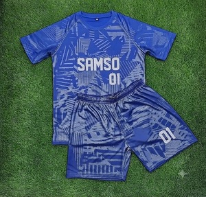 Ensemble de maillots de football pour enfants personnalisés par sublimation, uniforme de football respirant, kit d'entraînement, vêtements en gros OEM ODM - Product Image 4