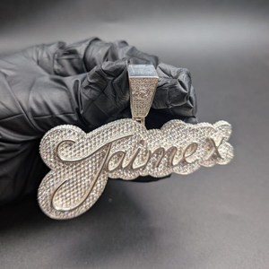 Colgante de Plata de Ley 925 con Letra Personalizada, Micro Pavé de Diamantes Moissanite VVS de Lujo, Estilo Hip Hop, Unisex - Product Image 1