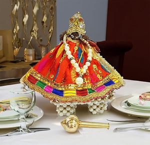 Idole de Hanuman Ji en laiton pur, petite mace Gada, accessoire pour temple domestique, mace Bajrangbali, décoration spirituelle pour Pooja, cadeau religieux en laiton - Product Image 5
