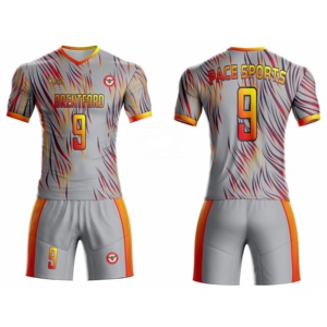 เสื้อฟุตบอลชุดฝึกซ้อมเสื้อฟุตบอลแบบซับลิเมชั่นเสื้อทีมสโมสรสำหรับใส่เล่นฟุตบอลดีไซน์ล่าสุด - Product Image 2