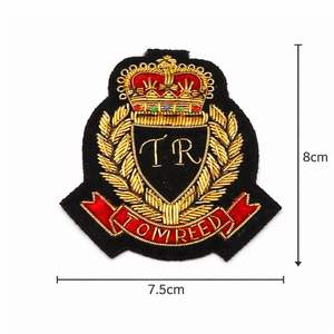 Insignia de Lujo Bordada a Mano con Hilo de Oro y Plata, Efecto 3D en Relieve, Resistente al Agua, Tamaño Personalizable, Calidad Premium - Product Image 1