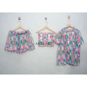 Elegante Conjunto de Pijama Ligero de Algodón para Mujer, Estampado Floral Romántico, Pantalón Corto, con Bolsillo Delantero, el Mejor Regalo de Navidad para Ella - Product Image 1