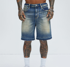 Pantalones cortos de mezclilla para hombre, de cintura alta, lavados a la piedra, con dobladillo sin rematar y detalles rasgados, estilo casual de verano, 100% algodón, corte recto. - Product Image 1