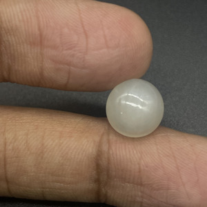 Round Natural <b>White</b> Moonstone Cabochon Gemstone with Iridescence 10.4x6mm 4.50 Carat for Wire <b>Wrap</b> and Pendant Jewelry - Product Image 2