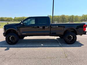 MINT 2024 2024 F-350 SUPER DUTY LARIIAT SPORT PACKAGE - Product Image 3