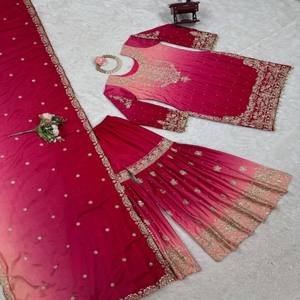Ensemble Plazo en Soie Chinon VASTRA COTTAGE avec Paillettes Brodées, Haut et Plazo Entièrement Cousus, et Dupatta Assorti – Tenue de Soirée et de Fête - Product Image 6
