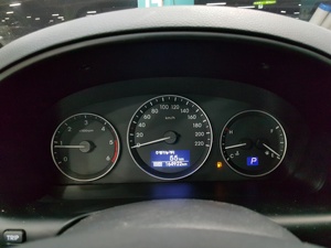 HYUNDAI GRAND STAREX 2021, grand espace, fourgonnette d'occasion, véhicule utilitaire spacieux, fiable, d'occasion - Product Image 6